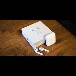 AirPods 2 (Sale)